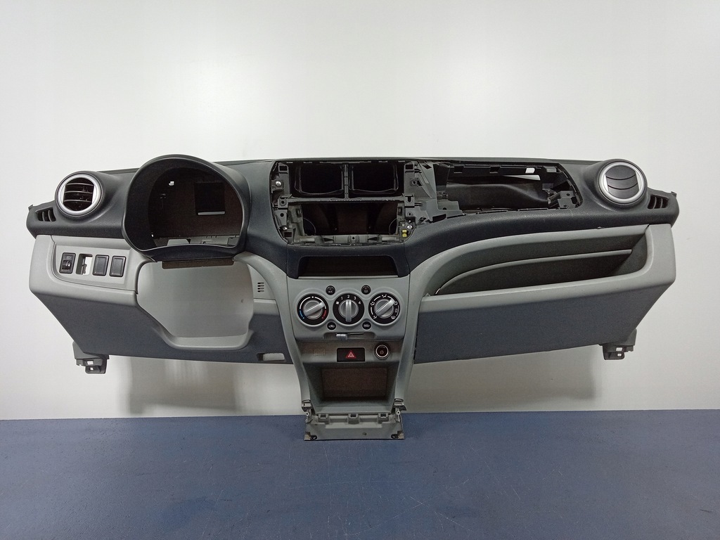 фото №1, Suzuki alto vi приборная панель приборная приборная панель