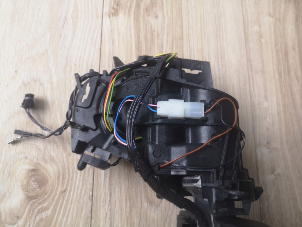 фото №4, Opel crossland x правое складной ассистент 11 pin