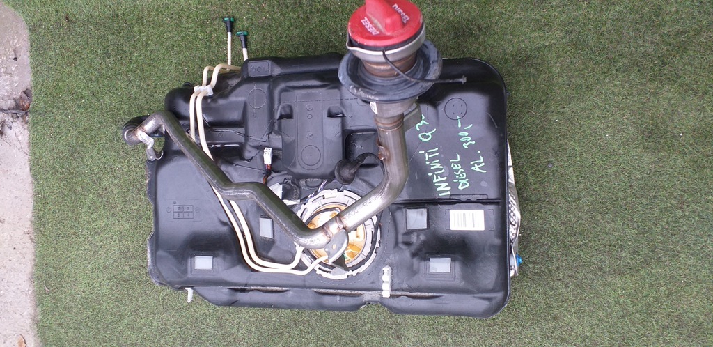 фото №1, Бак пального infiniti q30 дизель