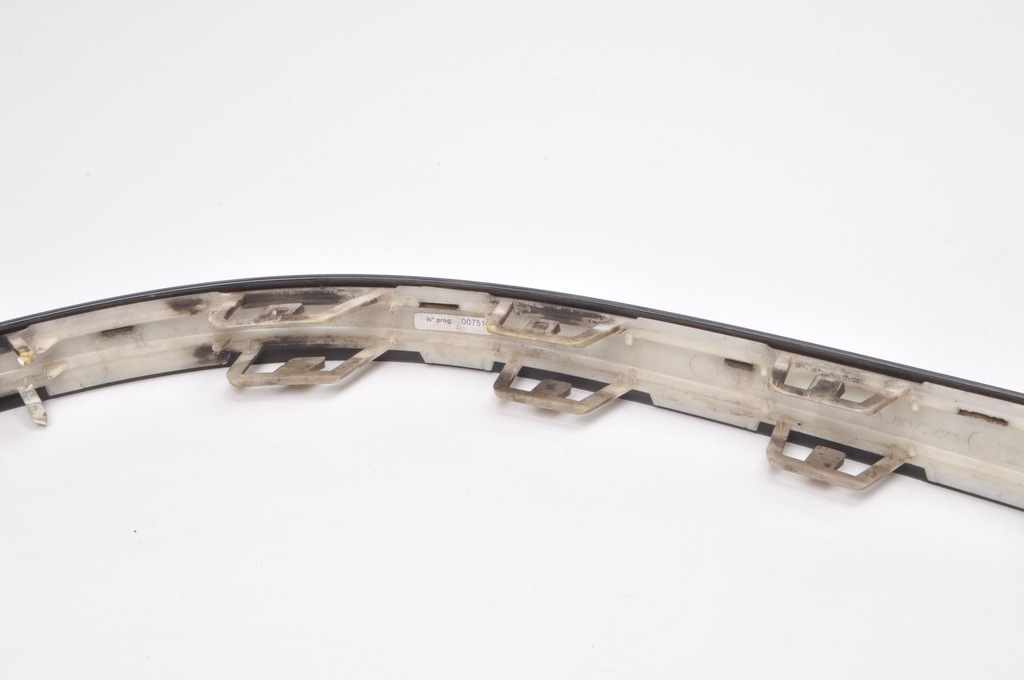 фото №11, Bentley bentayga молдинг бампера лівий задня 36a807723 18r l999