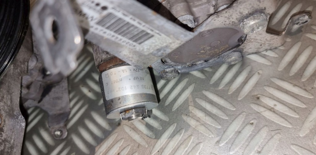 фото №14, Bmw 5 e60 e61 3.0 6 e63 3.5 d насос підсилювача active кермо 6760955