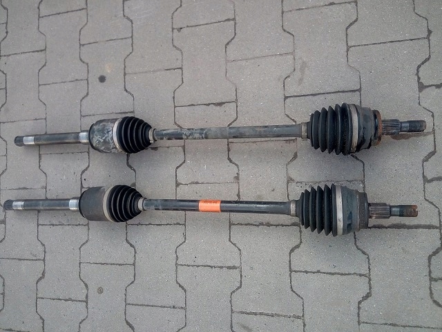 фото №1, Mercedes ml w166 приводной вал перед передняя правая oryg