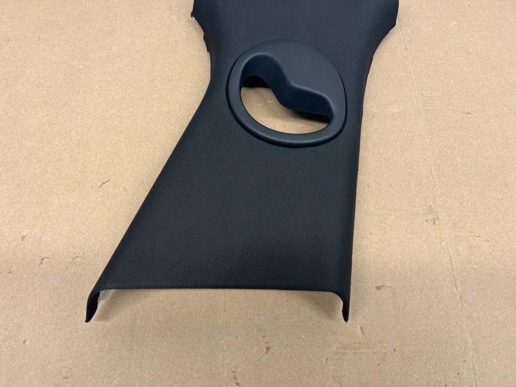 фото №3, Range rover velar защита обшивка стойка середина