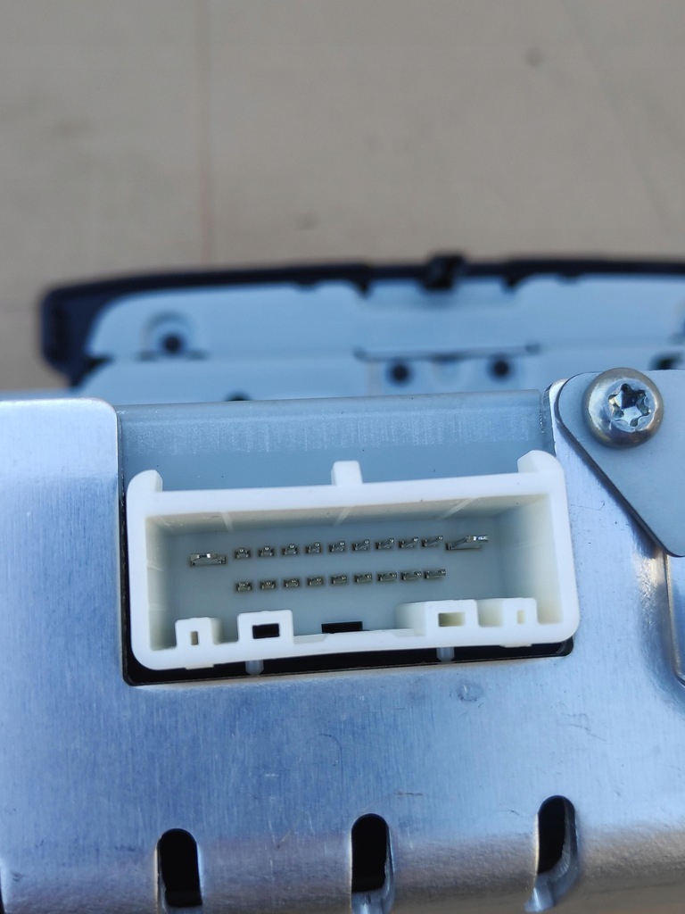 фото №5, Радіо оригінальні заводський радіопрогравач renault captur i 281156585r