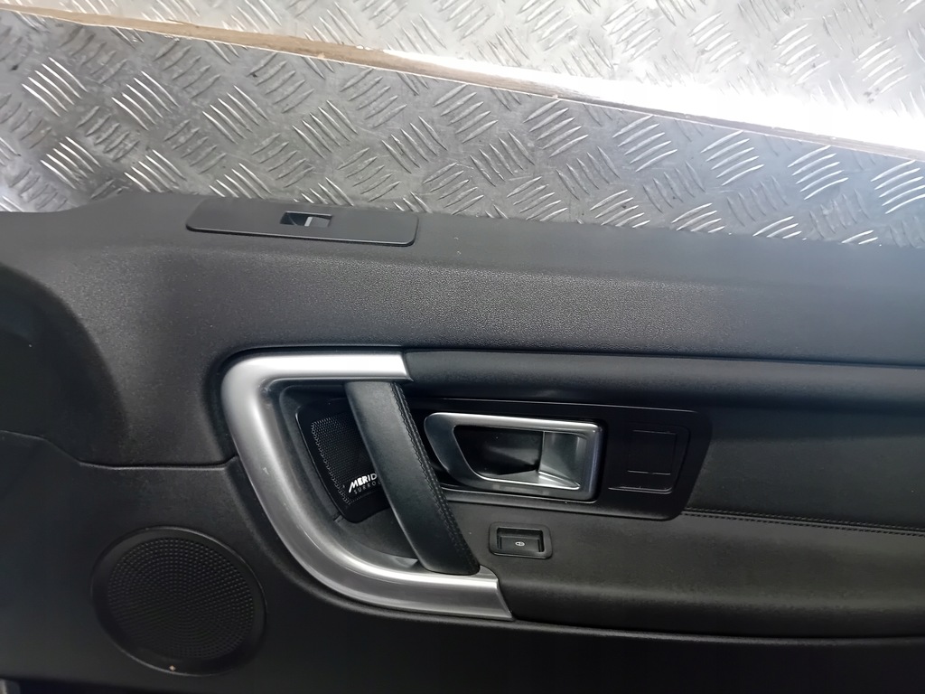 фото №3, Discovery sport l550 обшивка дверь правый перед