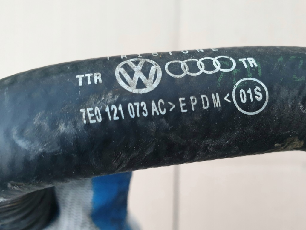 фото №5, Шланг труба пабтрубок  воды vw transporter t6 04l121034
