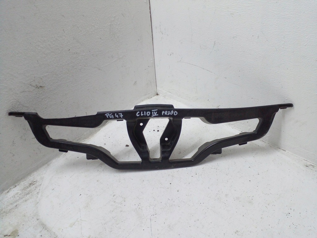 фото №1, Решётка радиатора решётка радиатора передняя renault clio iv 628101467r