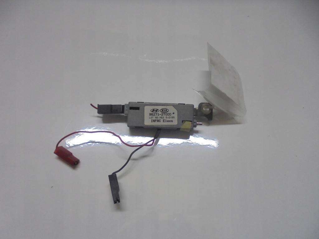 фото №1, Усилитель антенны fm kia optima iii 2012