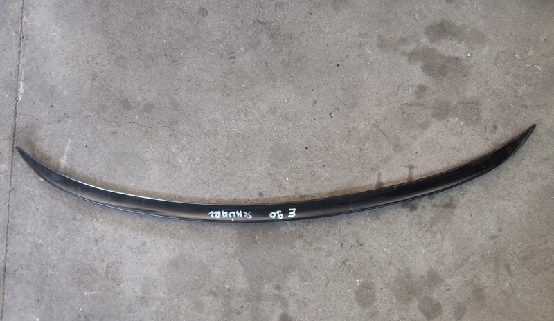 фото №1, Bmw e90 молдинг крышки schwarz 2