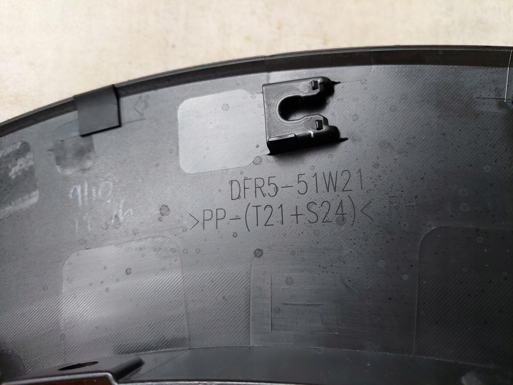 фото №9, Молдинг крила - правий перед - mazda cx-30 - cx30