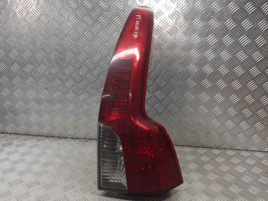 фото №1, Лампа права задня volvo v50 2.0 d 30744542