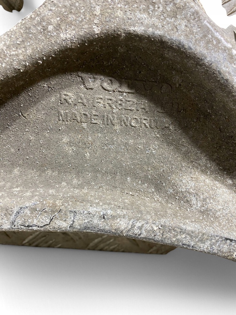 фото №10, Volvo xc90 2018 нижний рычаг передний