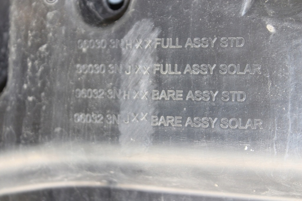 фото №7, Спойлер крышки багажника nissan leaf ze0 960303nhxx electric 80kw 2014