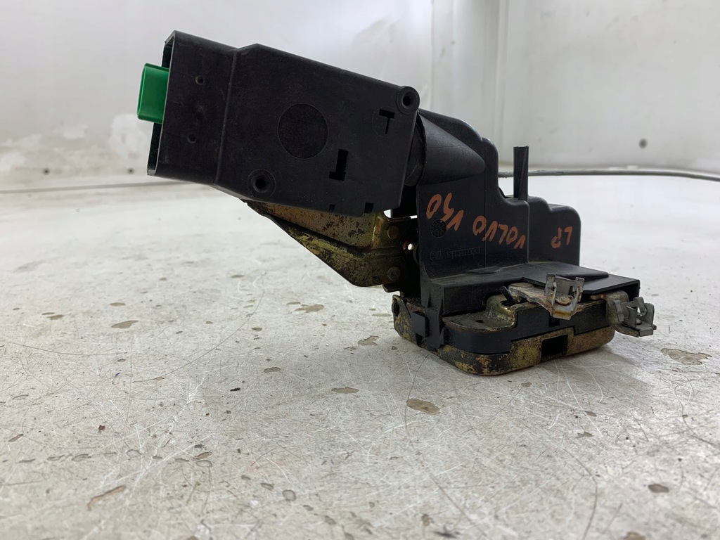 фото №2, Volvo v40 замок двері лівий перед