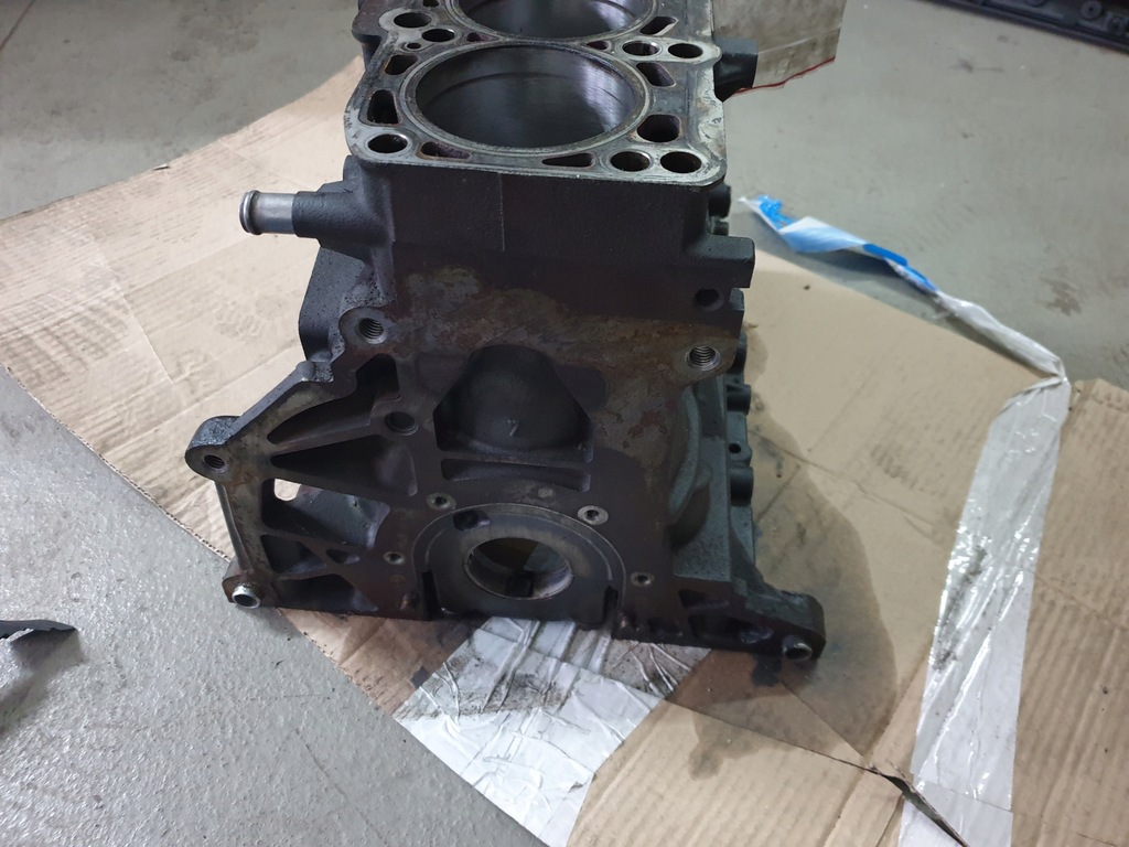 фото №6, Блок двигуна audi a4 q5 caha caga 2.0 tdi 03l029a