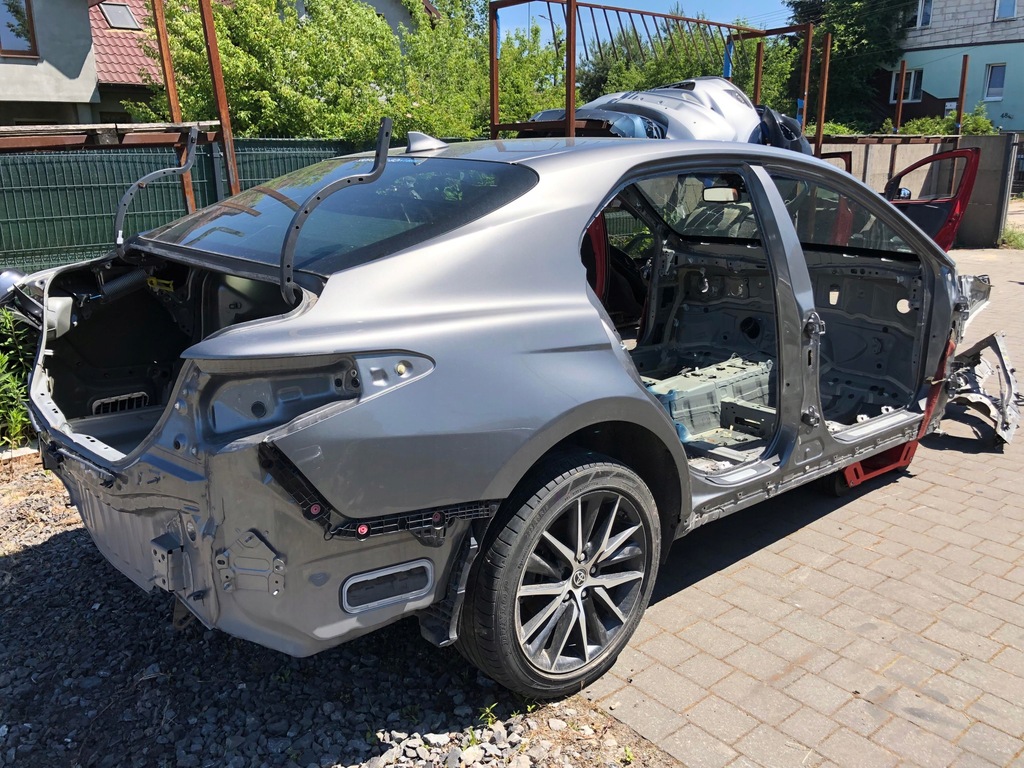 фото №1, Toyota camry viii xv70 2021r. кузов кузов четверть крыша eu