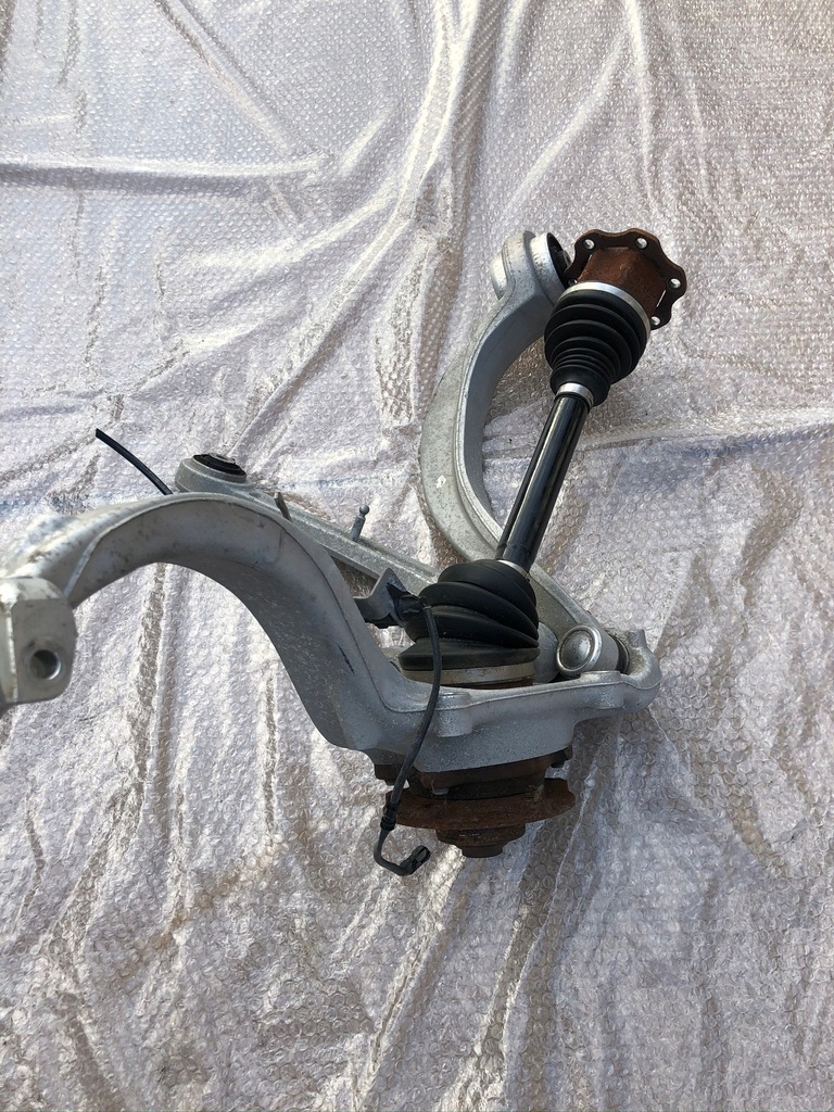 фото №13, Audi a8 d4 lift 4,0 tfsi поворотний кулак передня права 68 km важелі верхній