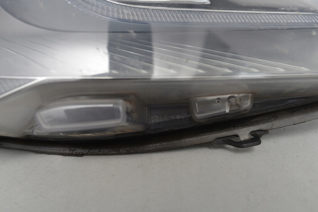 фото №16, Лампа права передня tesla model s ксенон правий перед 6005911-00-c