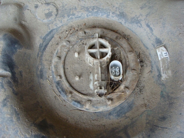 Купити Насос помпа пального 4.0 v8 land rover discovery 2 2