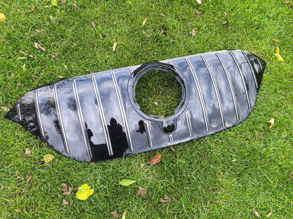 фото №1, Mercedes eqe 294 amg решётка радиатора решётка радиатора ładna cała!