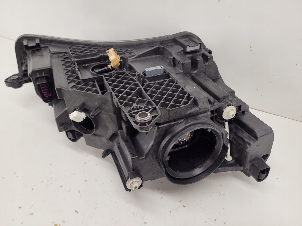 фото №10, Skoda superb 3 3v1 ксенон led лампа левая перед