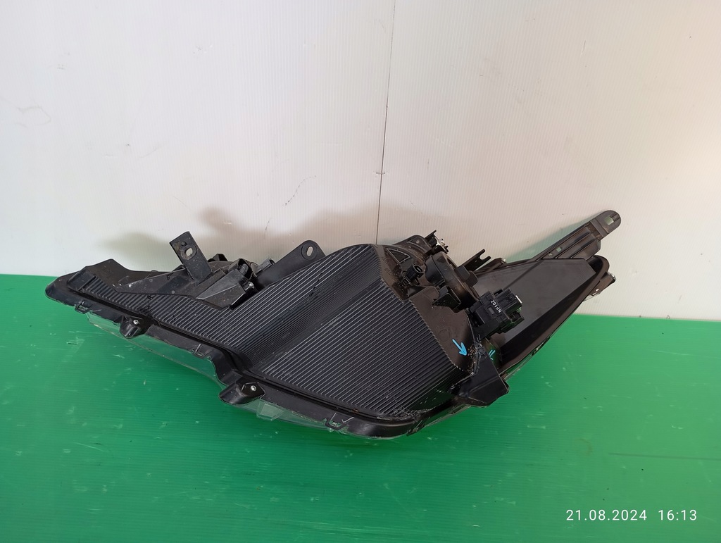 фото №8, Лампа левая перед space star lift iii 19- 8301d446