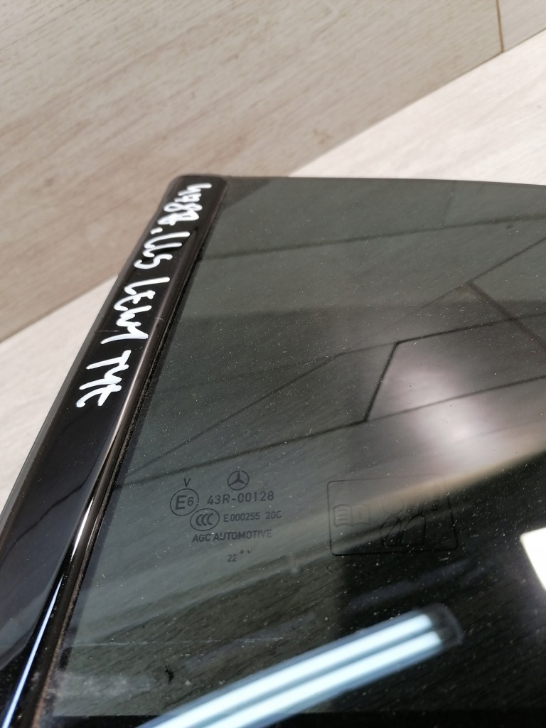 Mercedes cls стекло левый задний  a2577300500 в Украине
