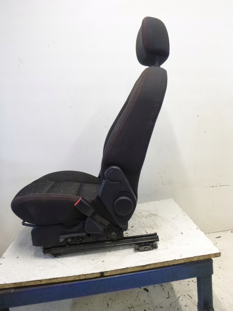 фото №5, Сиденье правый mazda ii 2 dy 03r.