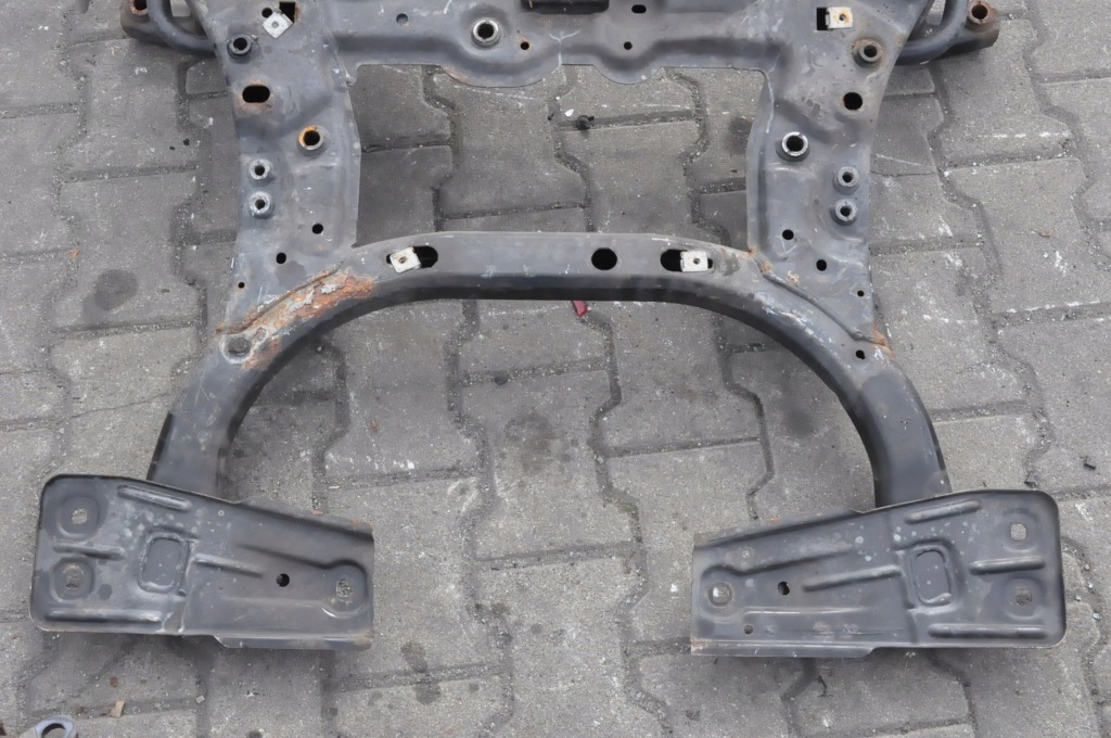 Mercedes w117 підрамник підвіска підрамник поперечина Недорого