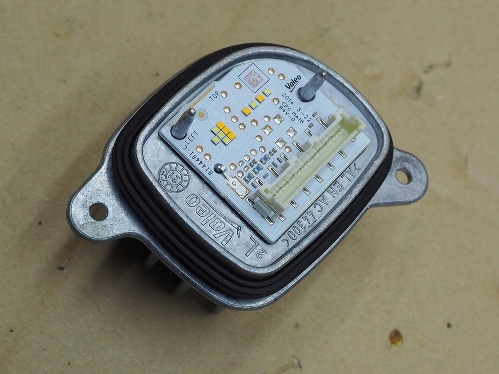 фото №12, Преобразователь модуль лампы левая opel corsa f 19-