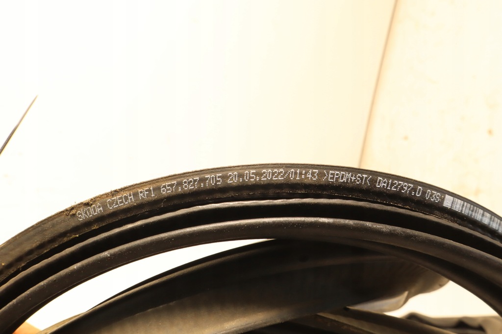 фото №7, Прокладка крышки багажника skoda scala