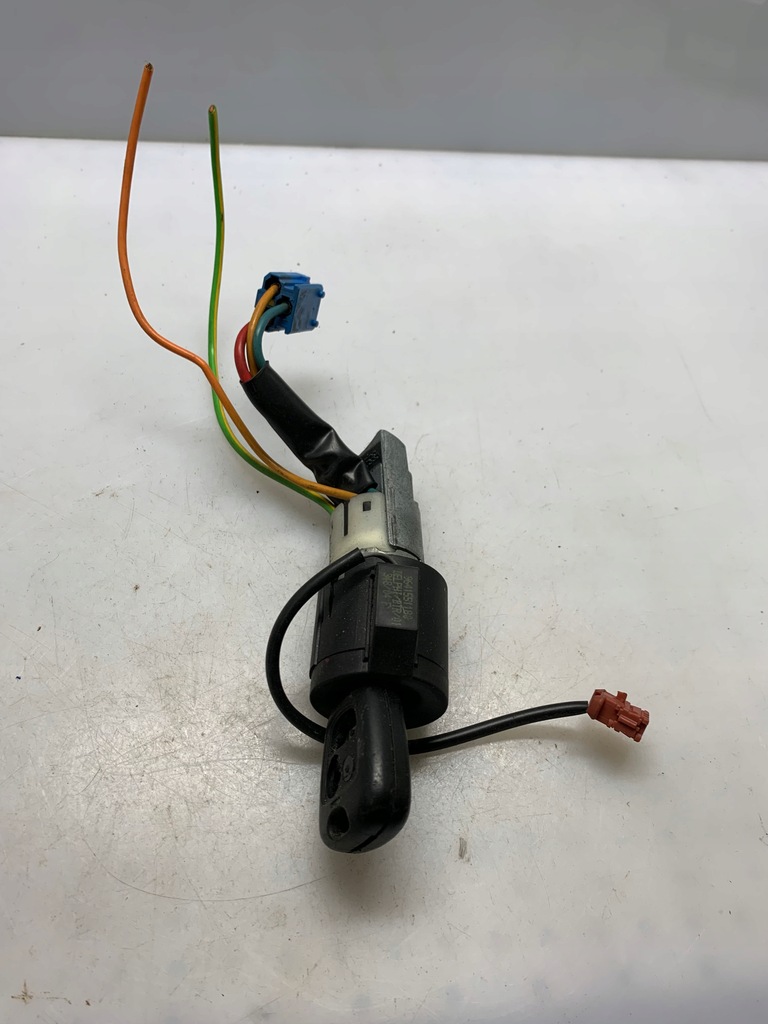 фото №1, Замок зажигания ключ 9641551180 psa