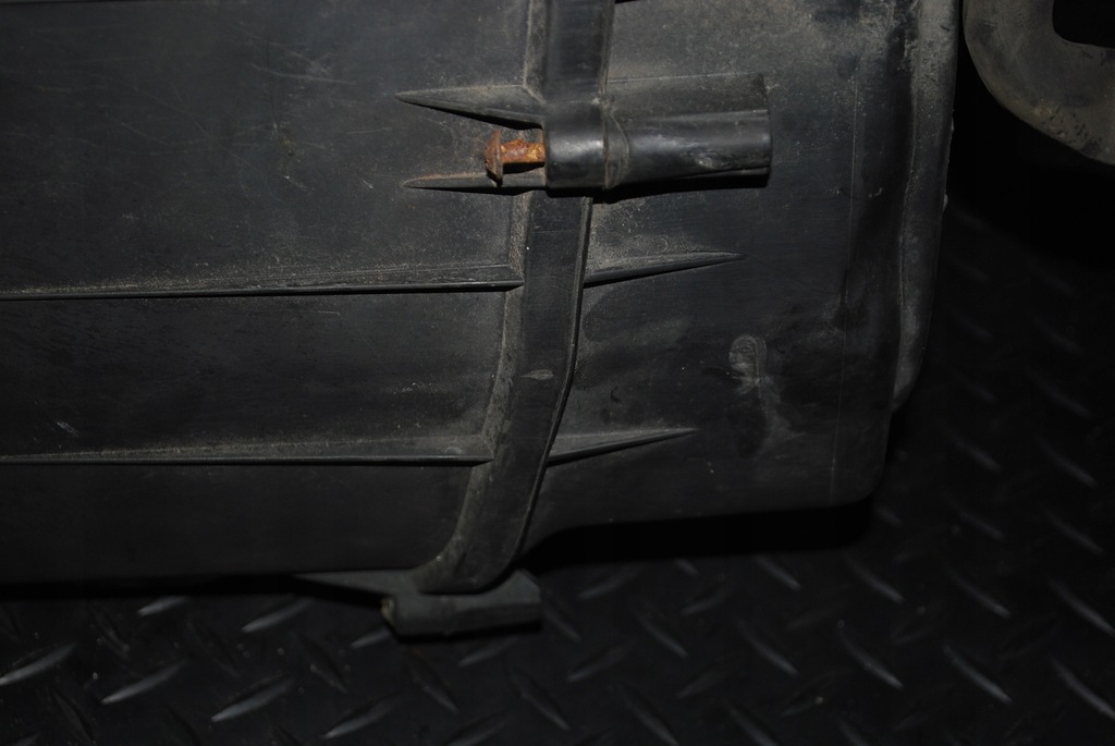 фото №8, Корпус фильтра воздуха audi a8 d3 3.0 tdi lift