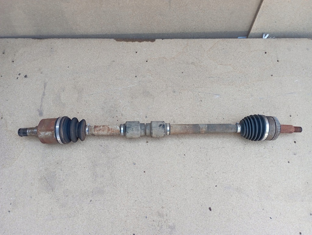 фото №1, Hyundai ix35 09-15 2.0 crdi приводной вал правая перед 2wd