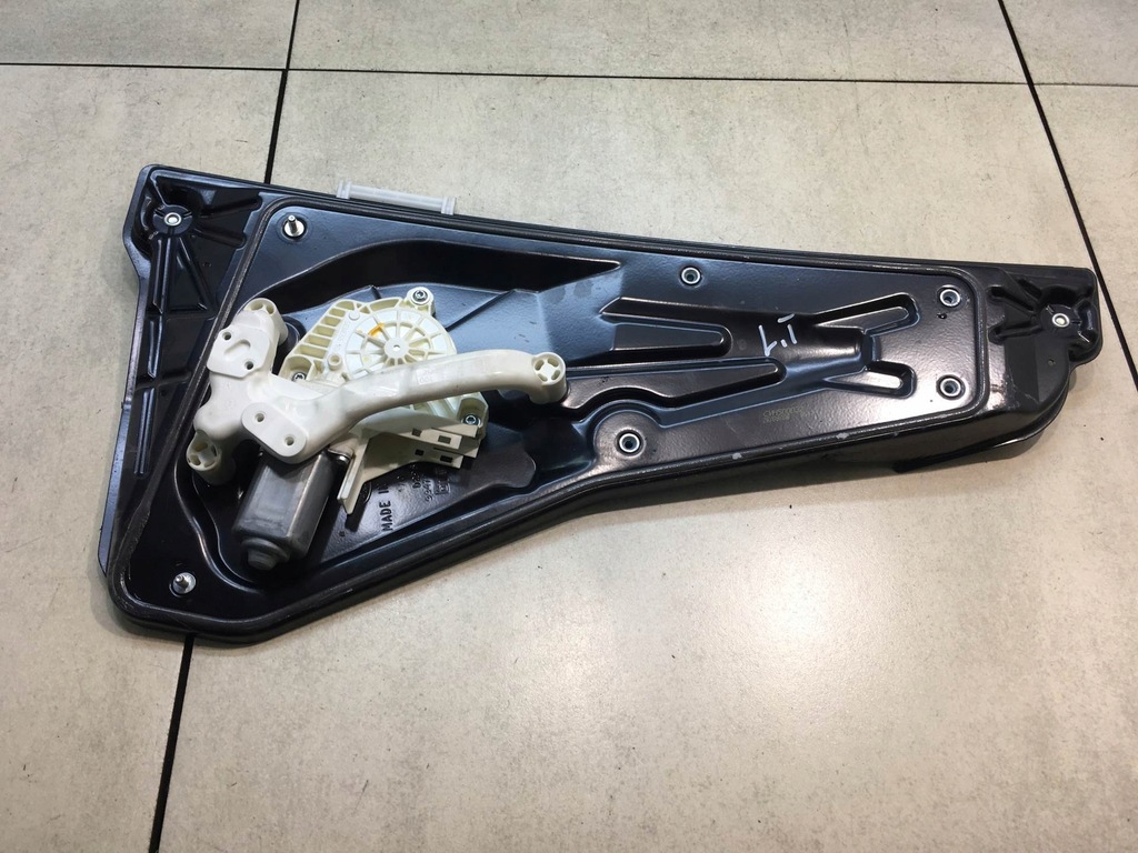 фото №1, Подъемник стекло левый задняя discovery iii 994728