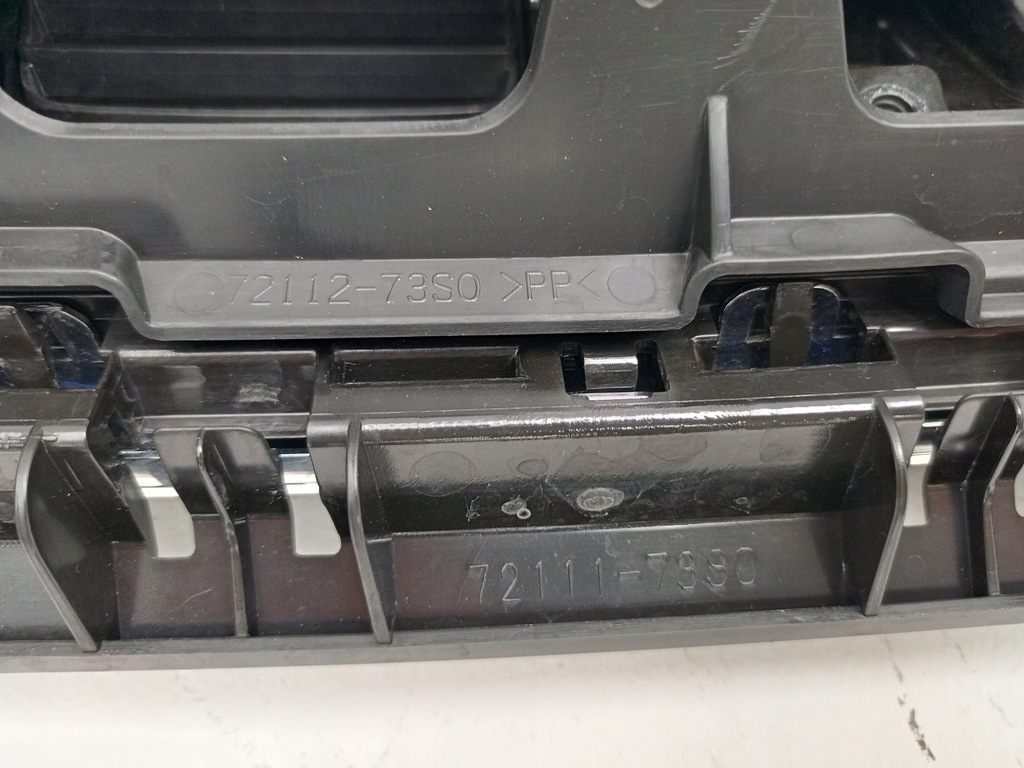 фото №16, Suzuki ignis iii 3 lift 2020- решітка радіатора решітка радіатора радіатора перед 72111-73s0 ÷