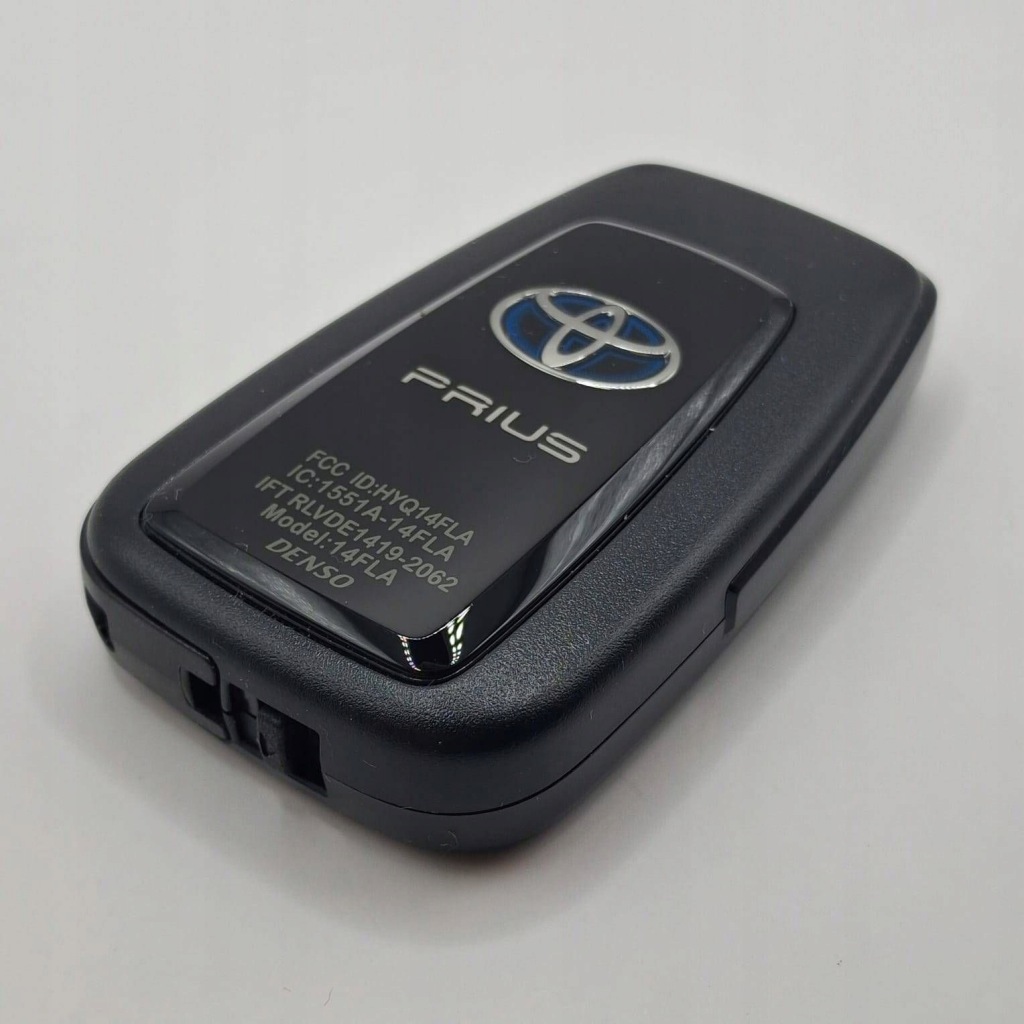 Новый ключ smart key америка оригинальный номер toyota prius 89904-47710 с Разборки
