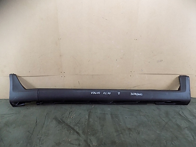 фото №1, Volvo xc70 xc-70 2 ii 07-15 rok права молдинг поріг поріг 30763663 c530