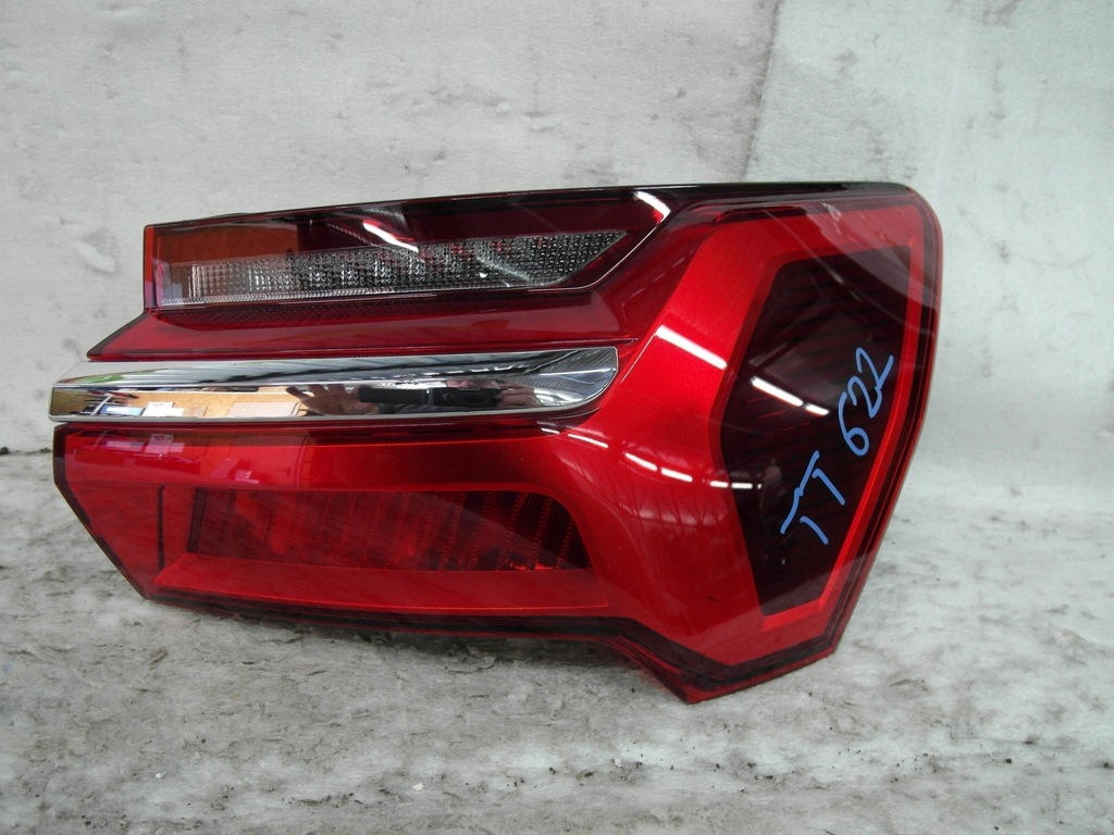 фото №1, Audi a6 c8 sedan led лампа задняя правая правый задняя