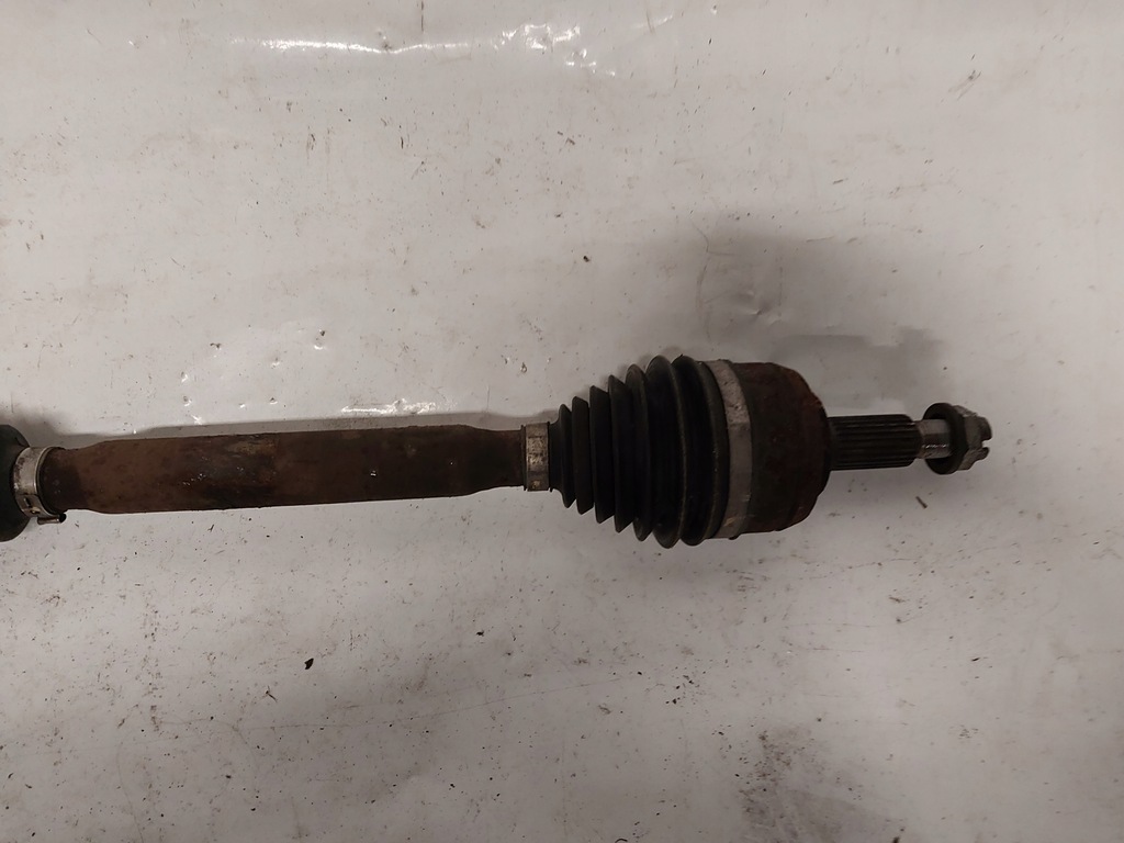 фото №4, Приводной вал półośka правая длинная renault captur i lift 1.5 dci автоматическая коробка передач