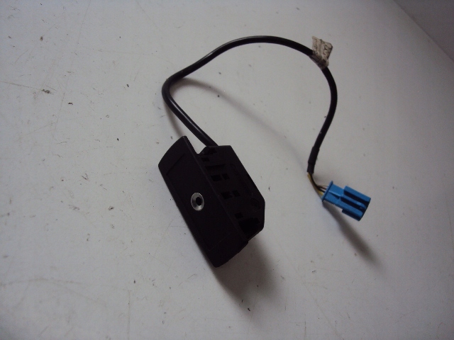 фото №1, Разъём aux mercedes w207 cabrio