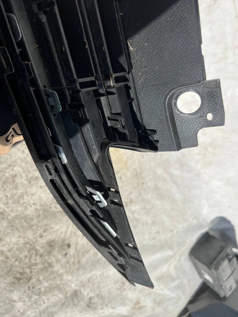 фото №11, Решітка радіатора vw golf vii sportsvan lift 510853653h перед