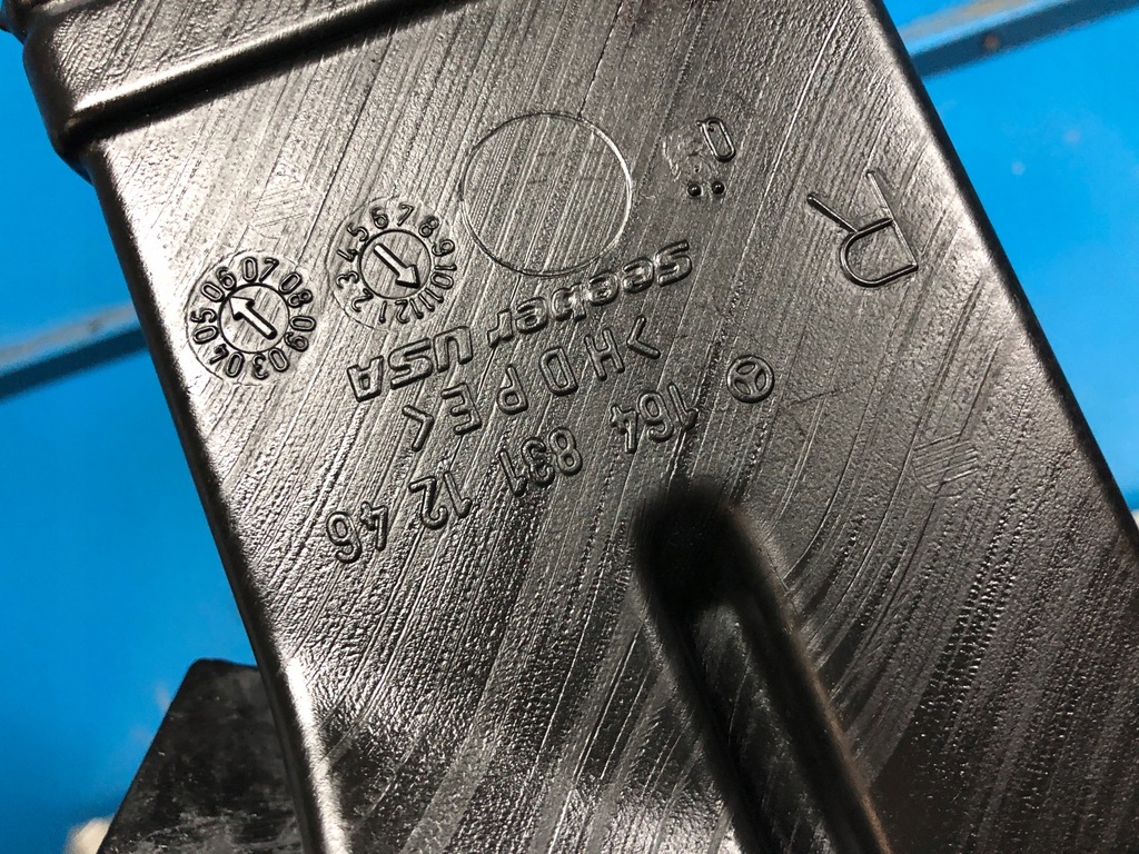 фото №8, Mercedes gl x164 ml w164 заглушка защита аккумулятор a1646842918