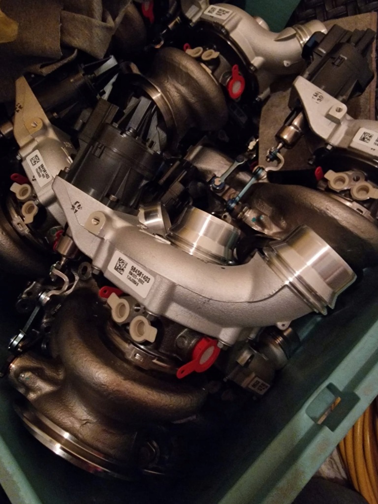 Nowa турбонагнетатель bmw g01 g20 g30 g42 двигателя b48c b48 9845814 с Разборки