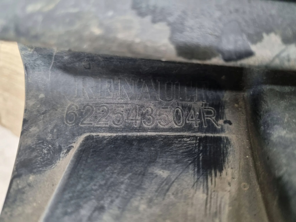 фото №7, Renault trafic iii x82 2016 с передний решётка, заглушки