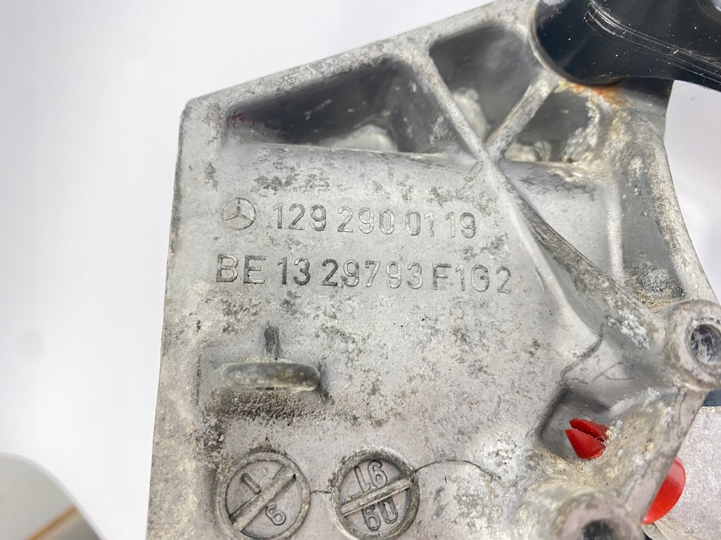 Педалі гальма зчеплення mercedes w124 w201 r129 1292900119 1242900316 Зі Шроту