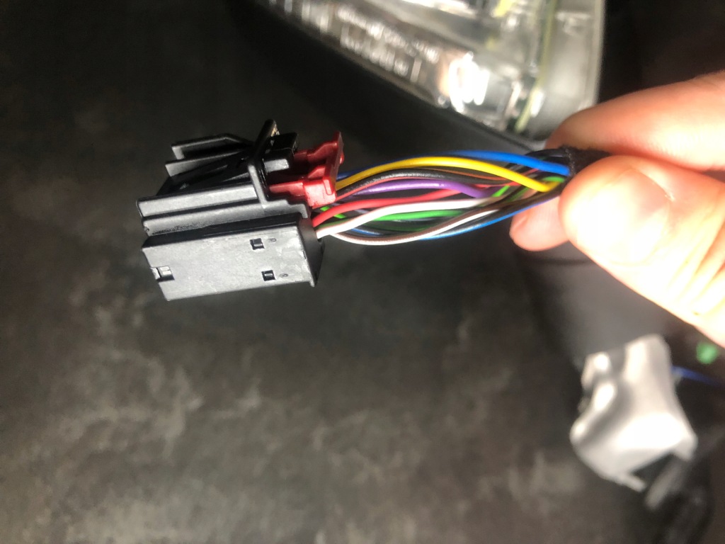 Passat b8 дзеркало праве 9+2 pin нова uk Зі Шроту