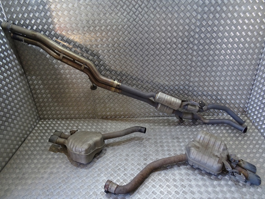 фото №5, Audi s8 4h lift выхлоп гаситель kompletny 4h0253211e