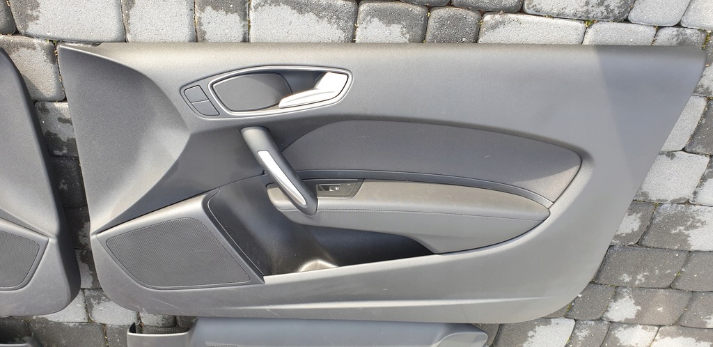 фото №8, Обивка обшивки audi a1 8x 2010- 3d