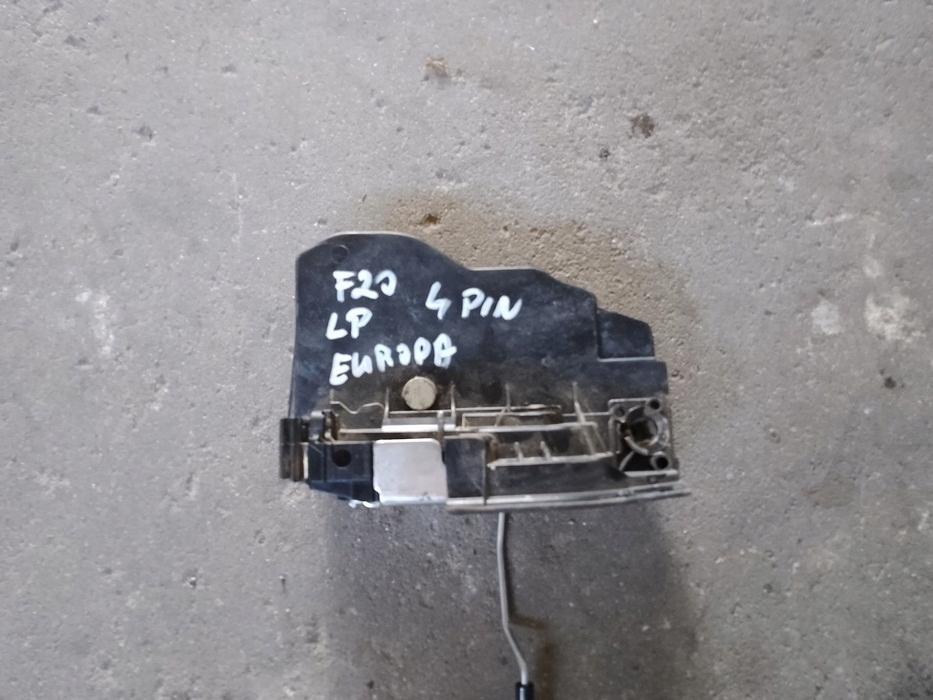 фото №1, Bmw f20 замок дверь левый перед europa 4 pin